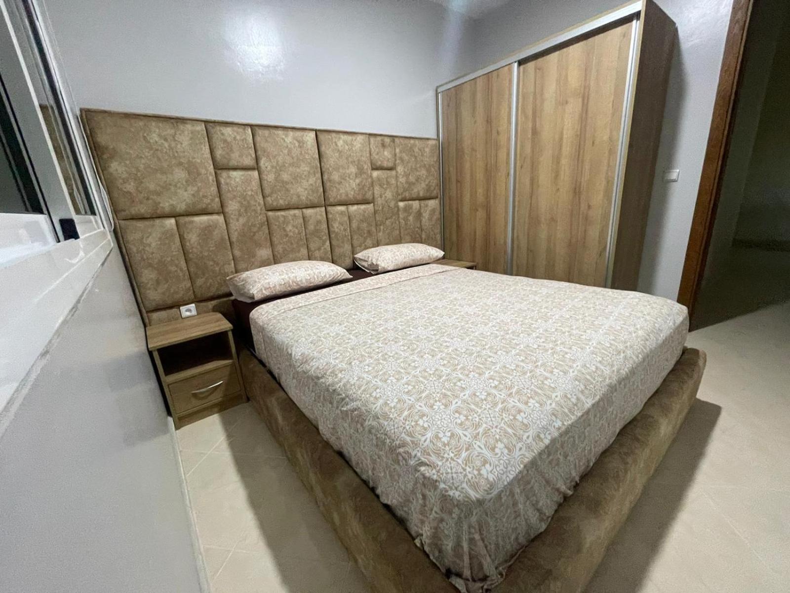 Jada Gzenaya Apartment Tangier Bagian luar foto